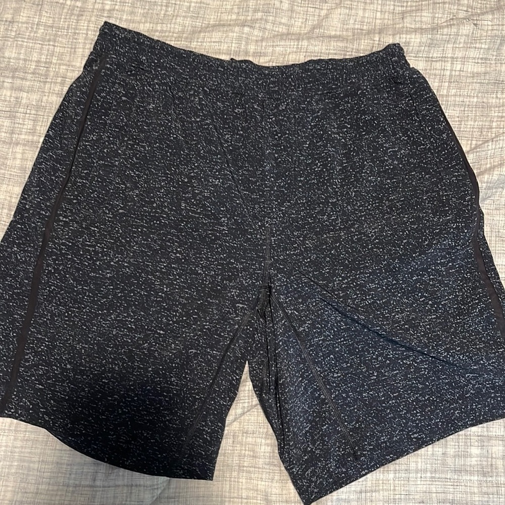 Lululemon pace breaker 9” linerless